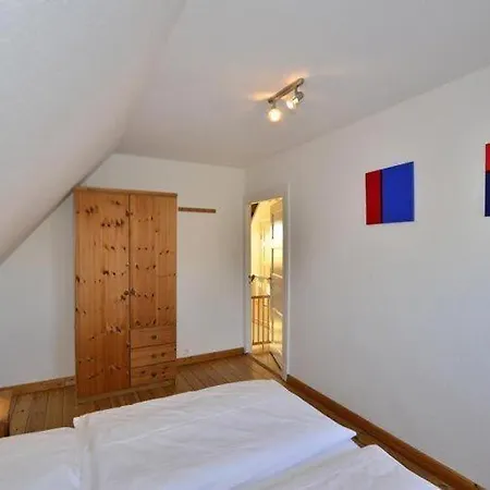 Dr-ross-str-14-schulzes-hues-og Apartamento